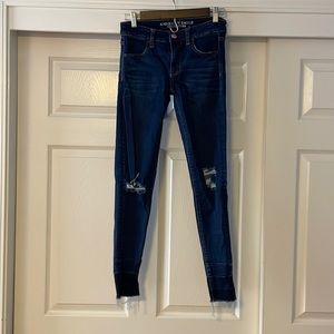 American Eagle dark wash jeans | size 2 regular